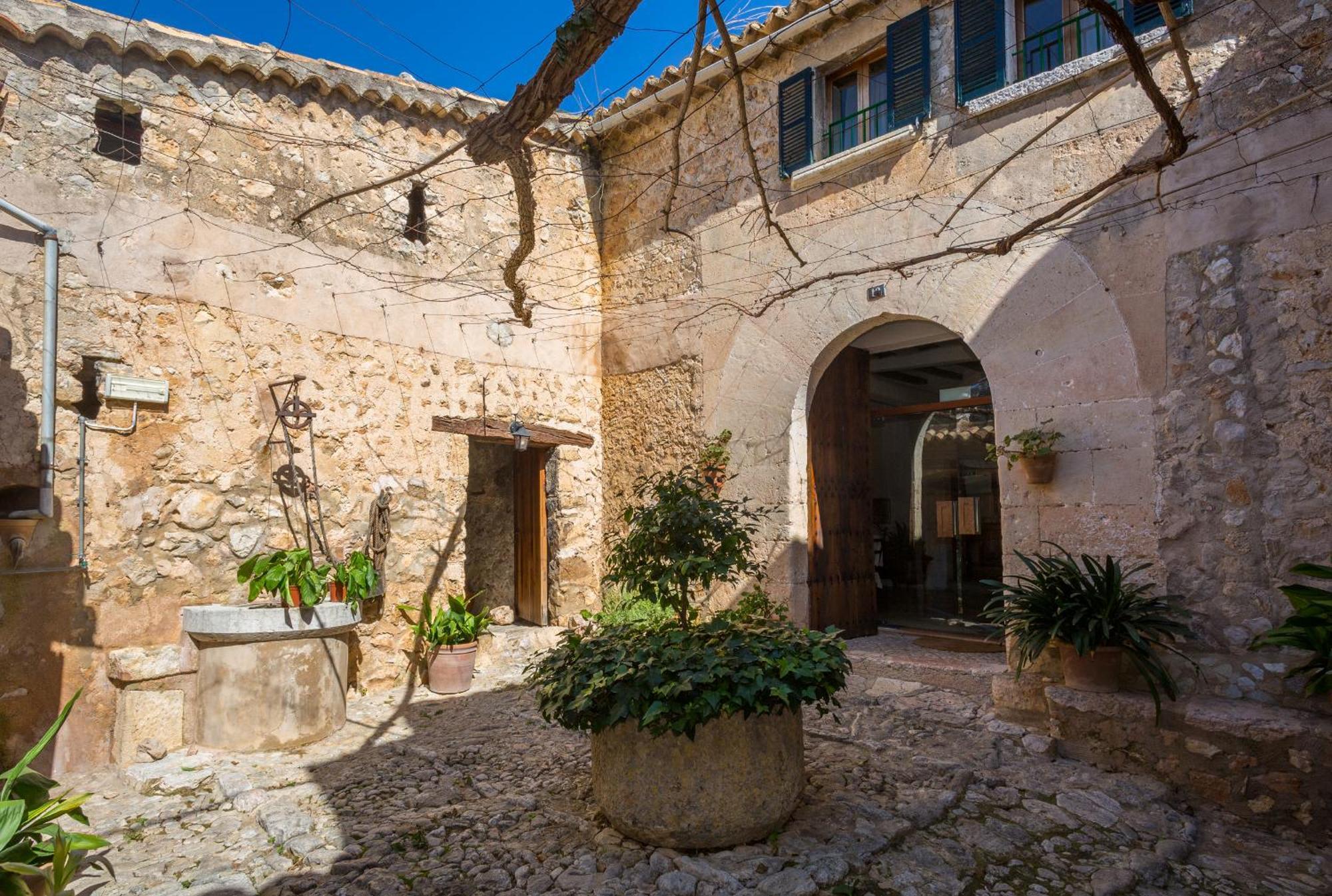 Finca Es Castell Бінібона Екстер'єр фото